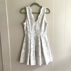 She + Sky Sleeveless Off-white Lace dress. Size M wedding guest cocktail party